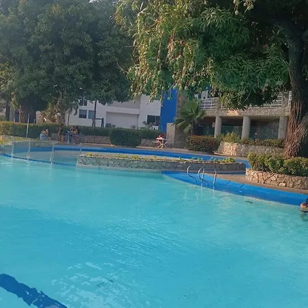 Cabana Parejas Y Familias Condominio Campestre Cerca Rodadero Con Piscinas